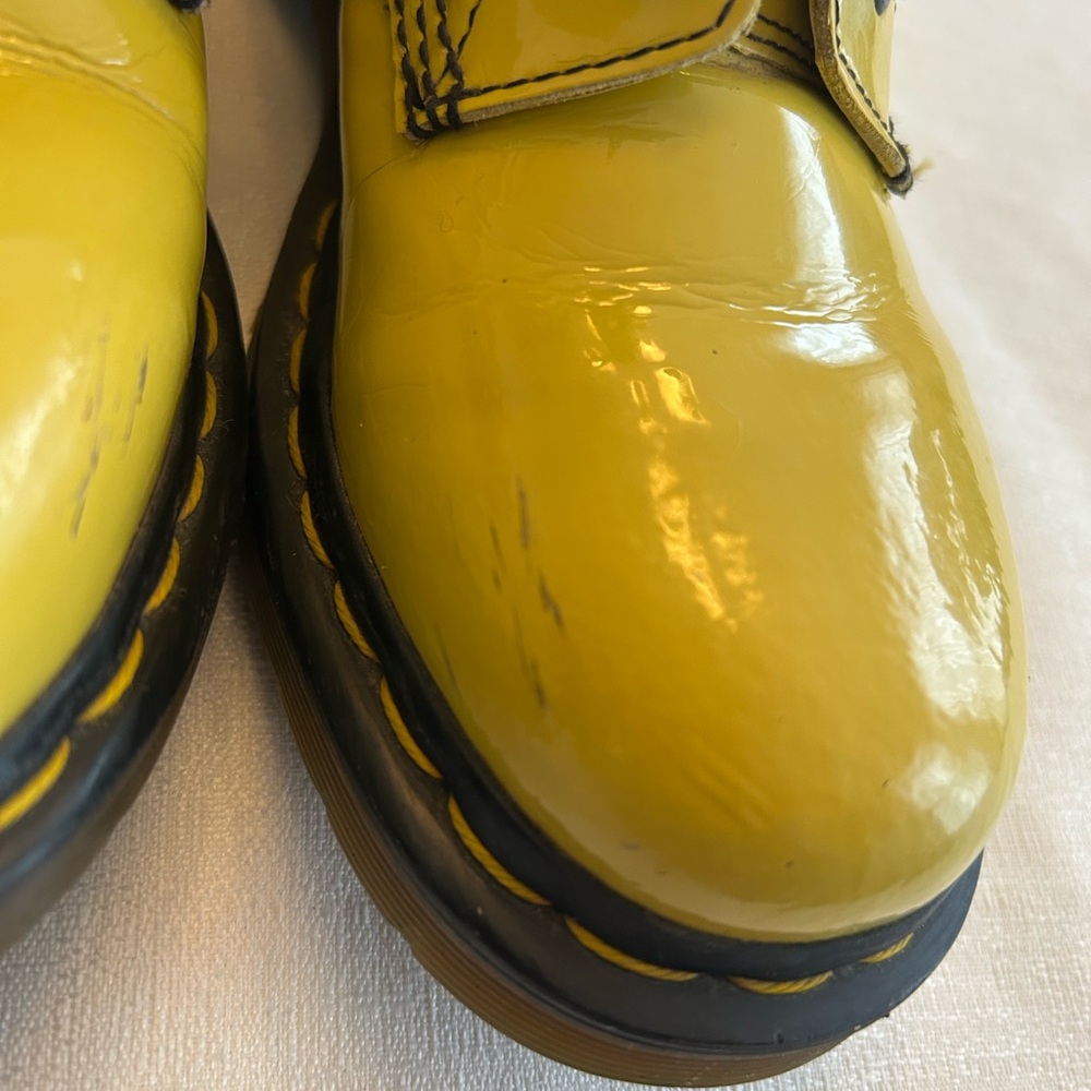 Vintage 1990’s Dr Martens Women’s Smooth Yellow Lace Up Boots - Picture 12 of 16